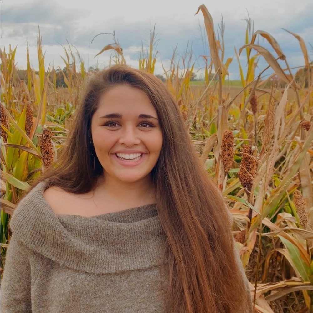 Meet your Posher, Emily